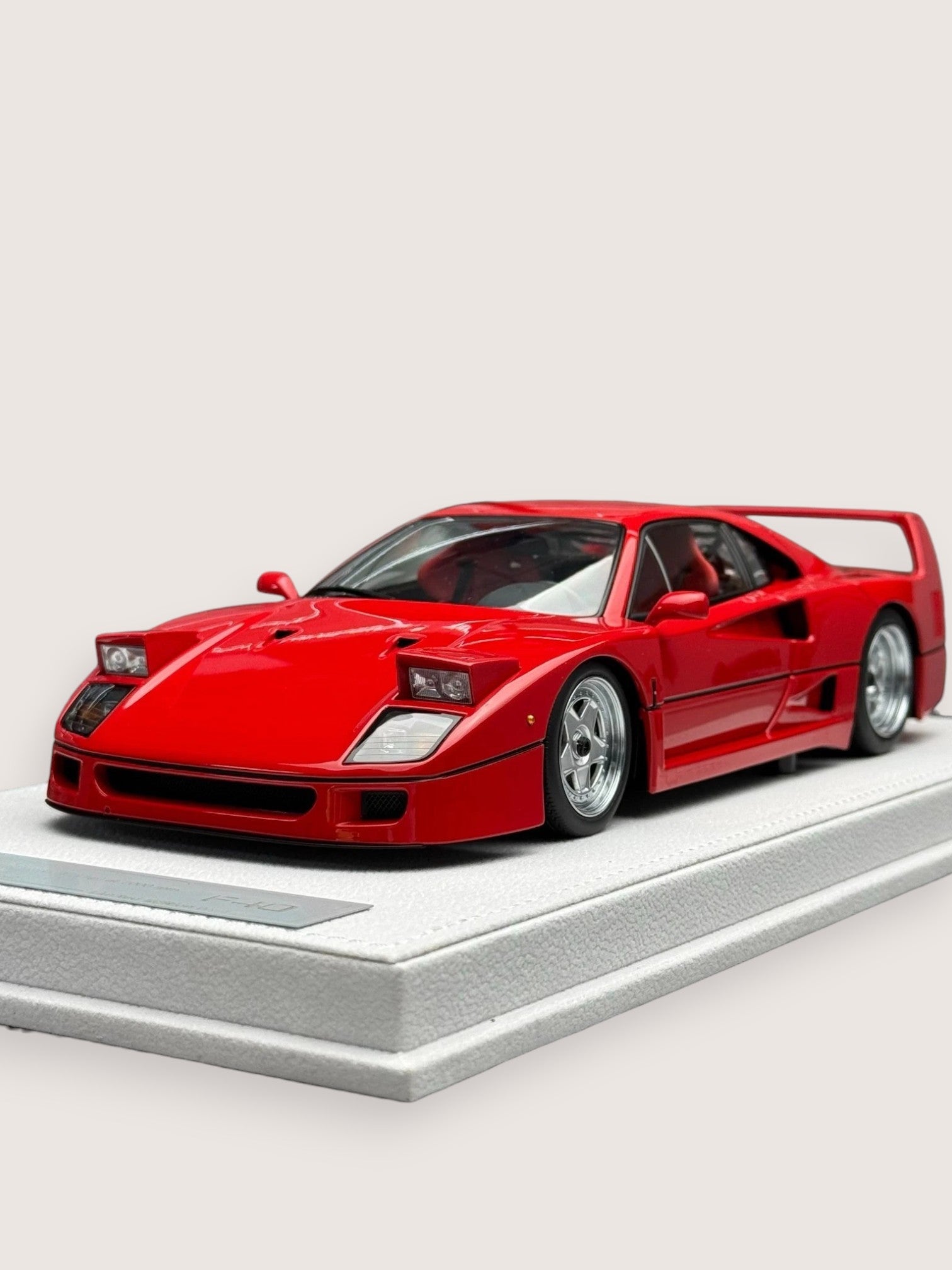 F40