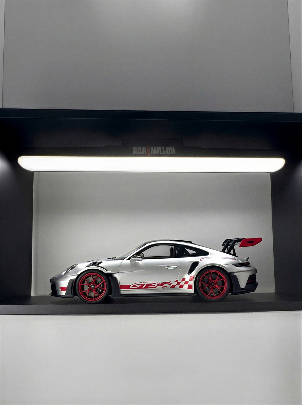 Porsche 992 GT3RS Red Seals