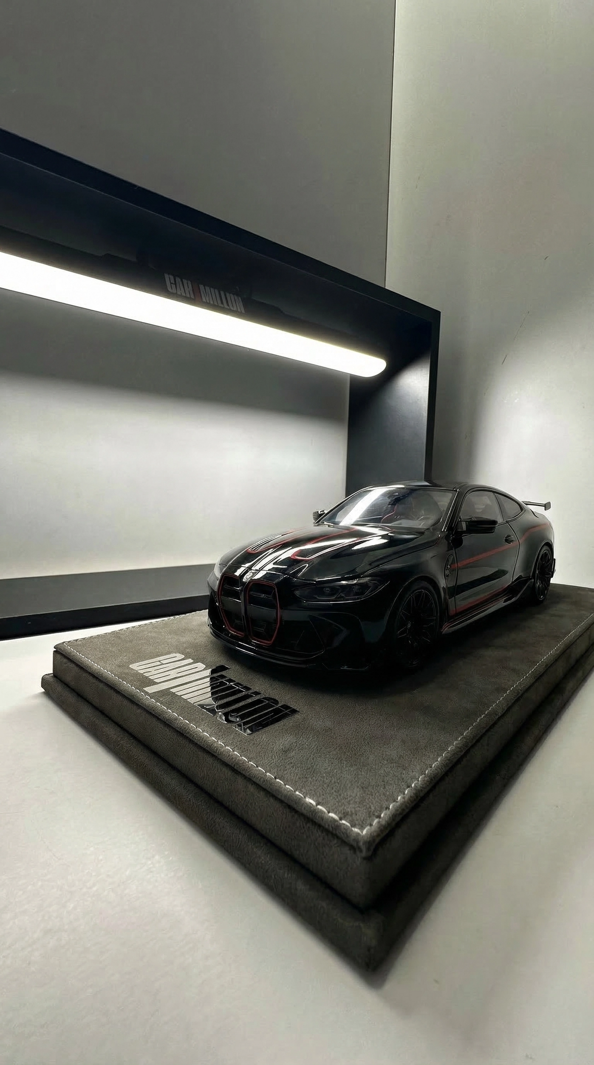 BMW M4 CSL